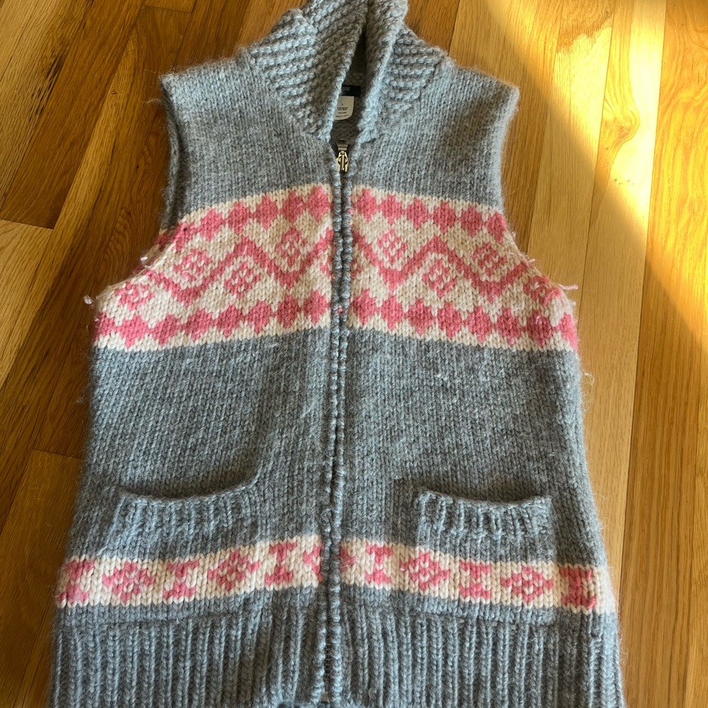 Jcrew Size L hand knit sweater vest with statement collar